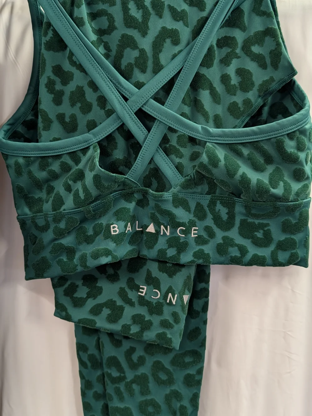 NWOT - Balance Athletica Green Velvet Leopard Print Set - Size M
